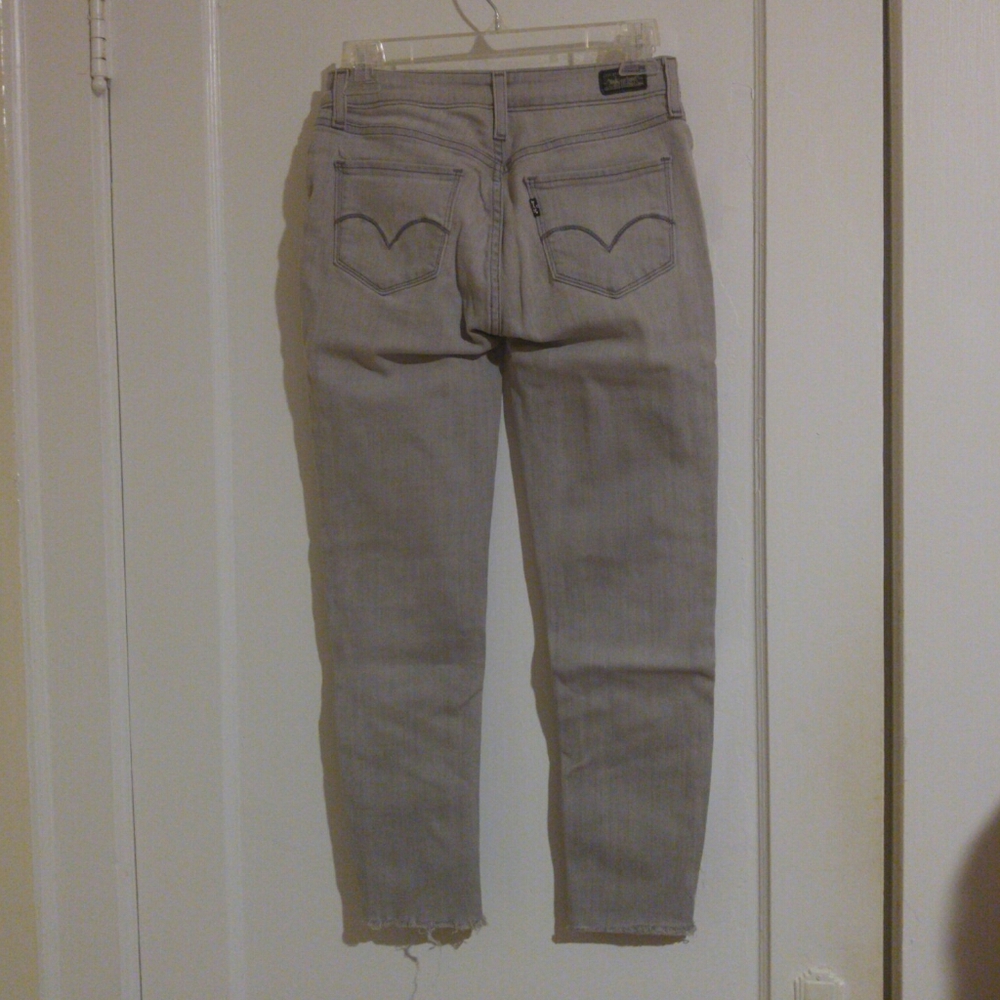 Levi's light gray skinny stretch raw hem cutoff jeans size 27 - Picture 6 of 12
